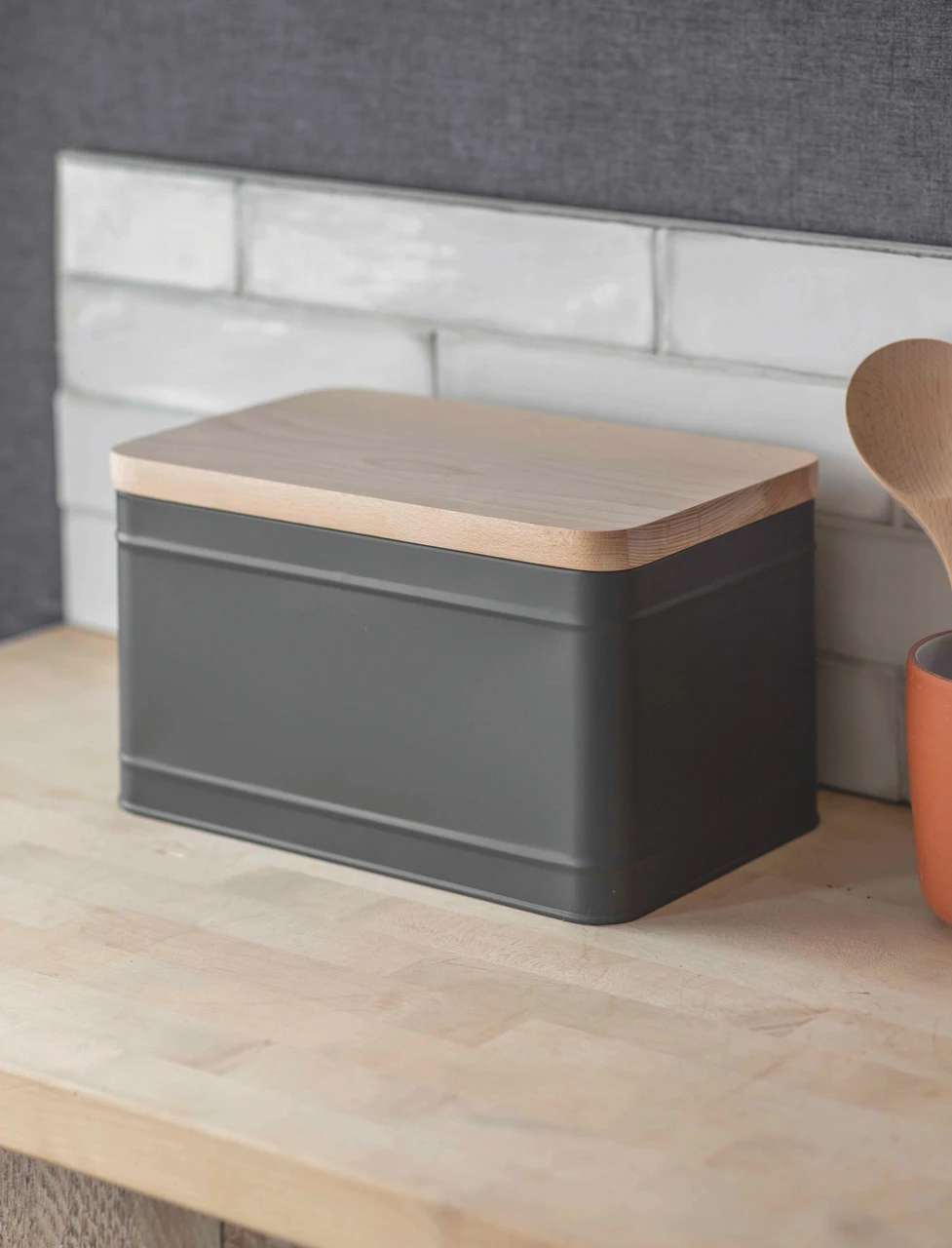 Borough Bread Bin - Charcoal 4 Borough Bread Bin - Charcoal - Image 4