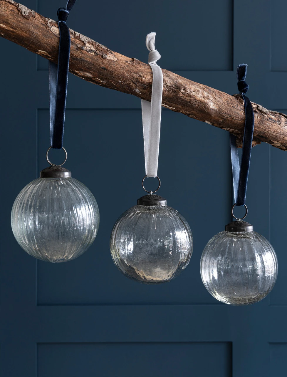 Set Of 3 Of Murrine Baubles - Clear 1 Set Of 3 Of Murrine Baubles - Clear