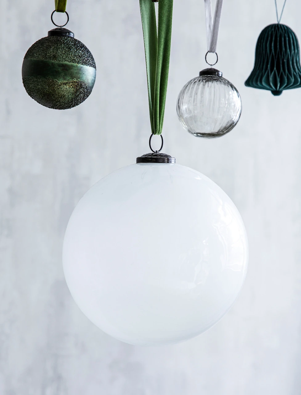 Hailes Round Bauble - Large 1 Hailes Round Bauble - Large