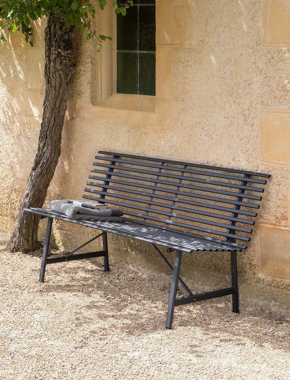 Richmond Bench - Carbon 1 Richmond Bench - Carbon