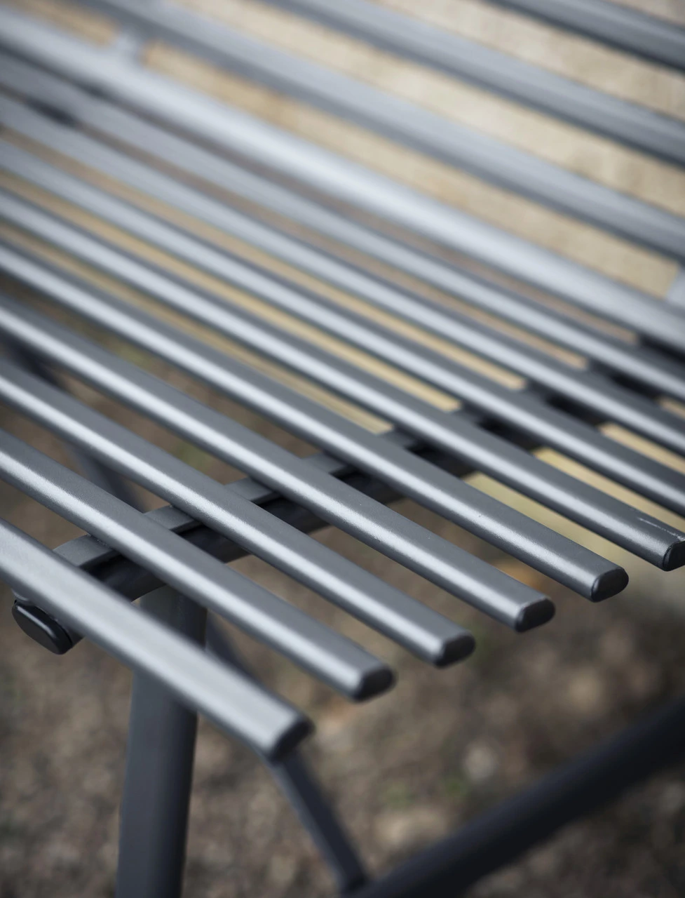 Richmond Bench - Carbon 4 Richmond Bench - Carbon - Image 4