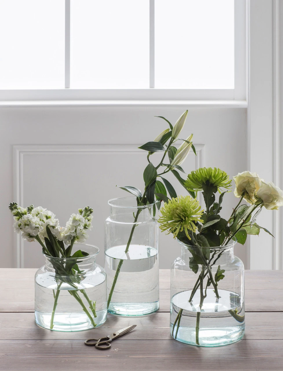 Broadwell Glass Vase - Medium 2 Broadwell Glass Vase - Medium - Image 2