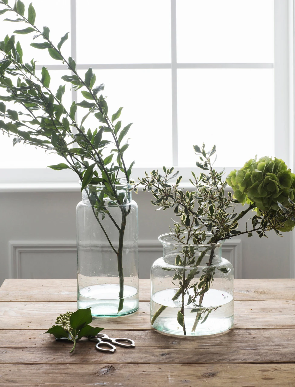 Broadwell Glass Vase - Small 5 Broadwell Glass Vase - Small - Image 5