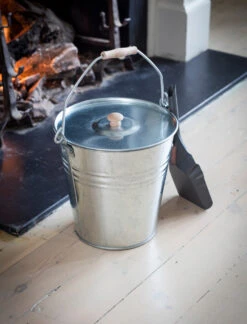 Bucket With Lid - Galvanised Steel