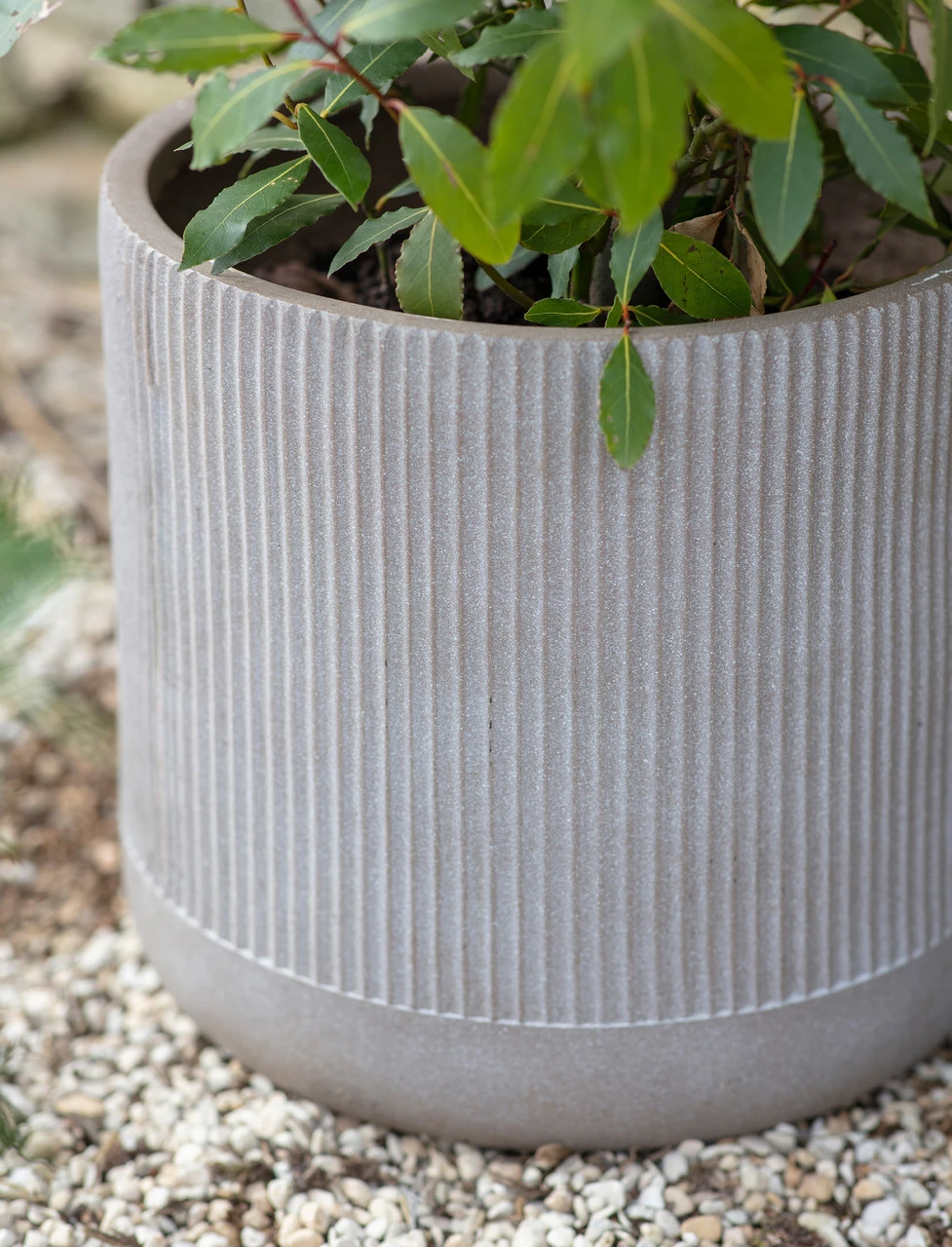 Cutsdean Planter - 36cm 2 Cutsdean Planter - 36cm - Image 2