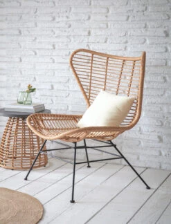 Garden Trading Store 52 Hampstead Winged Back Chair