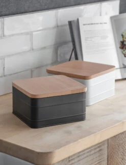 Borough Cake Tin - Charcoal 7 Borough Cake Tin - Charcoal -Garden Trading Store CTCO01 portrait 3 65826.1638465629