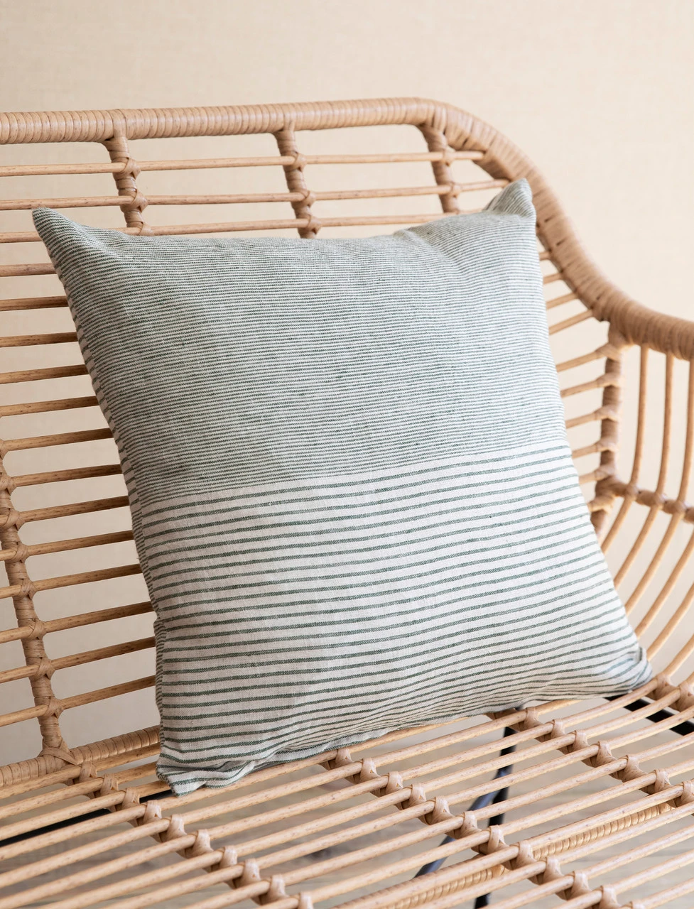 Hazleton Cushion - Forest Green - 60 X 60cm 1 Hazleton Cushion - Forest Green - 60 X 60cm