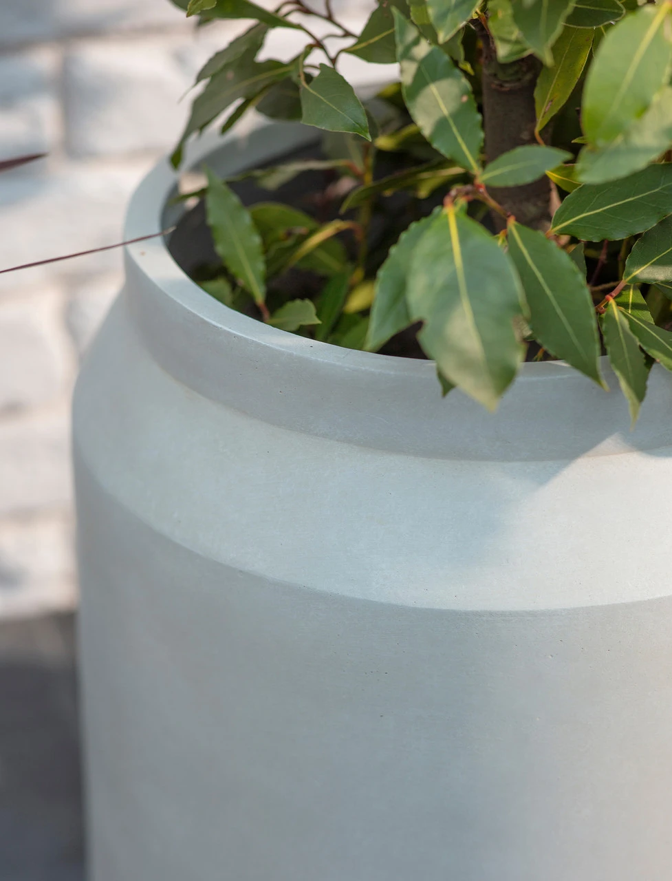 Draycott Planter - Large - Limestone 2 Draycott Planter - Large - Limestone - Image 2