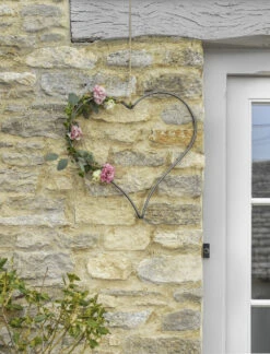 Farringdon Heart -Garden Trading Store FHST01 portrait 3 78496.1692956190