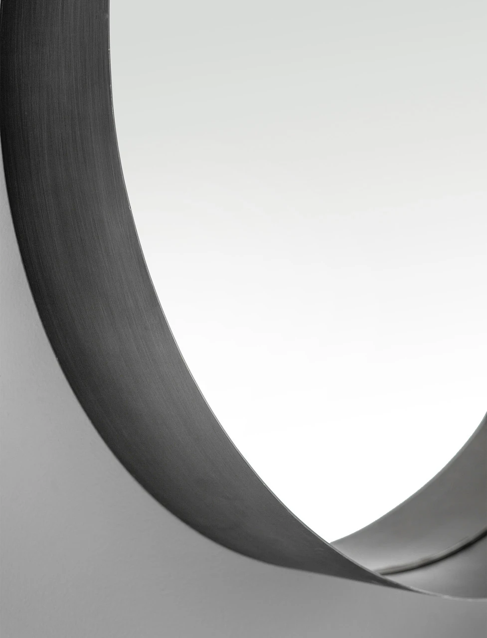 Farringdon Round Mirror 2 Farringdon Round Mirror - Image 2