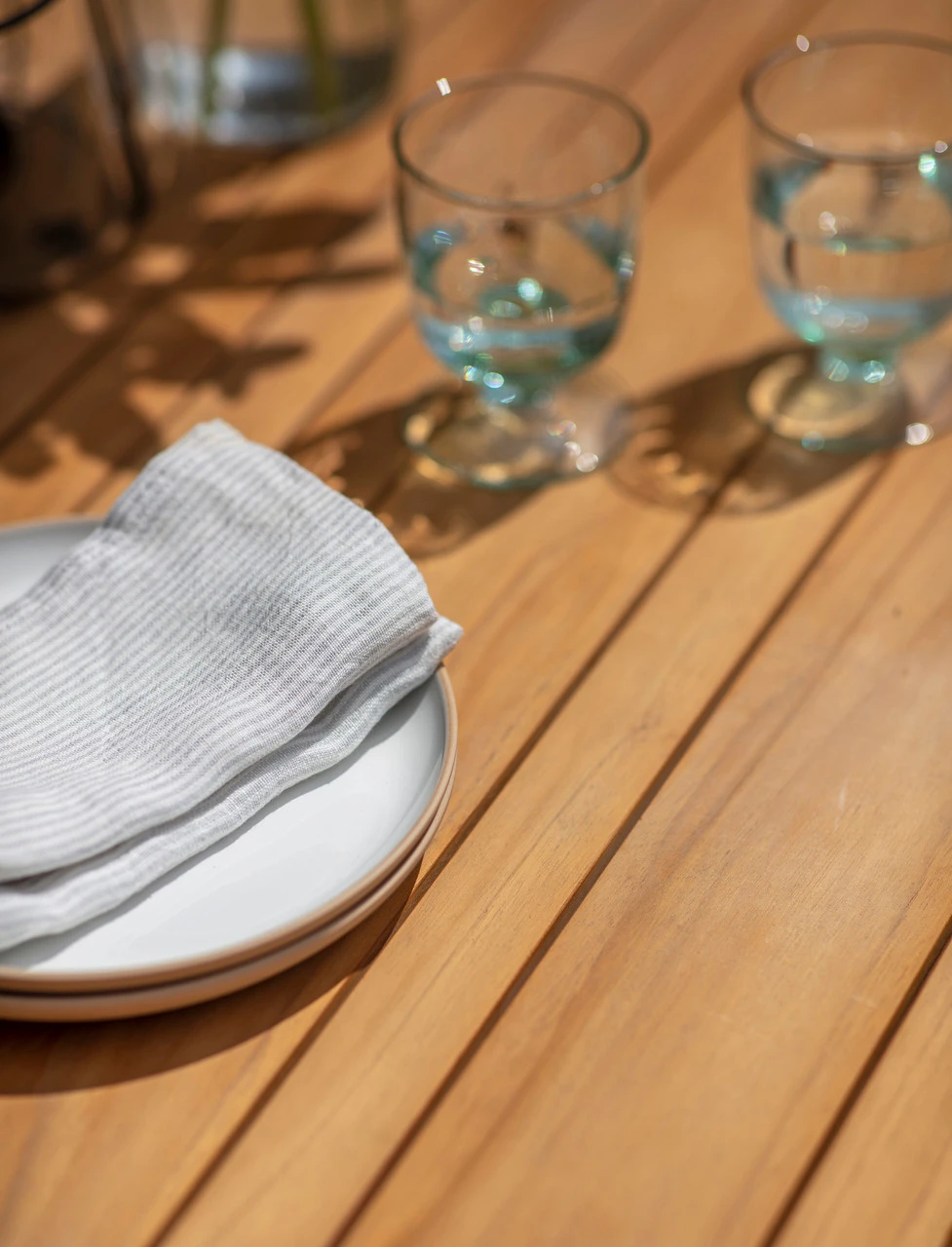 Cambridge Table 2 Cambridge Table - Image 2