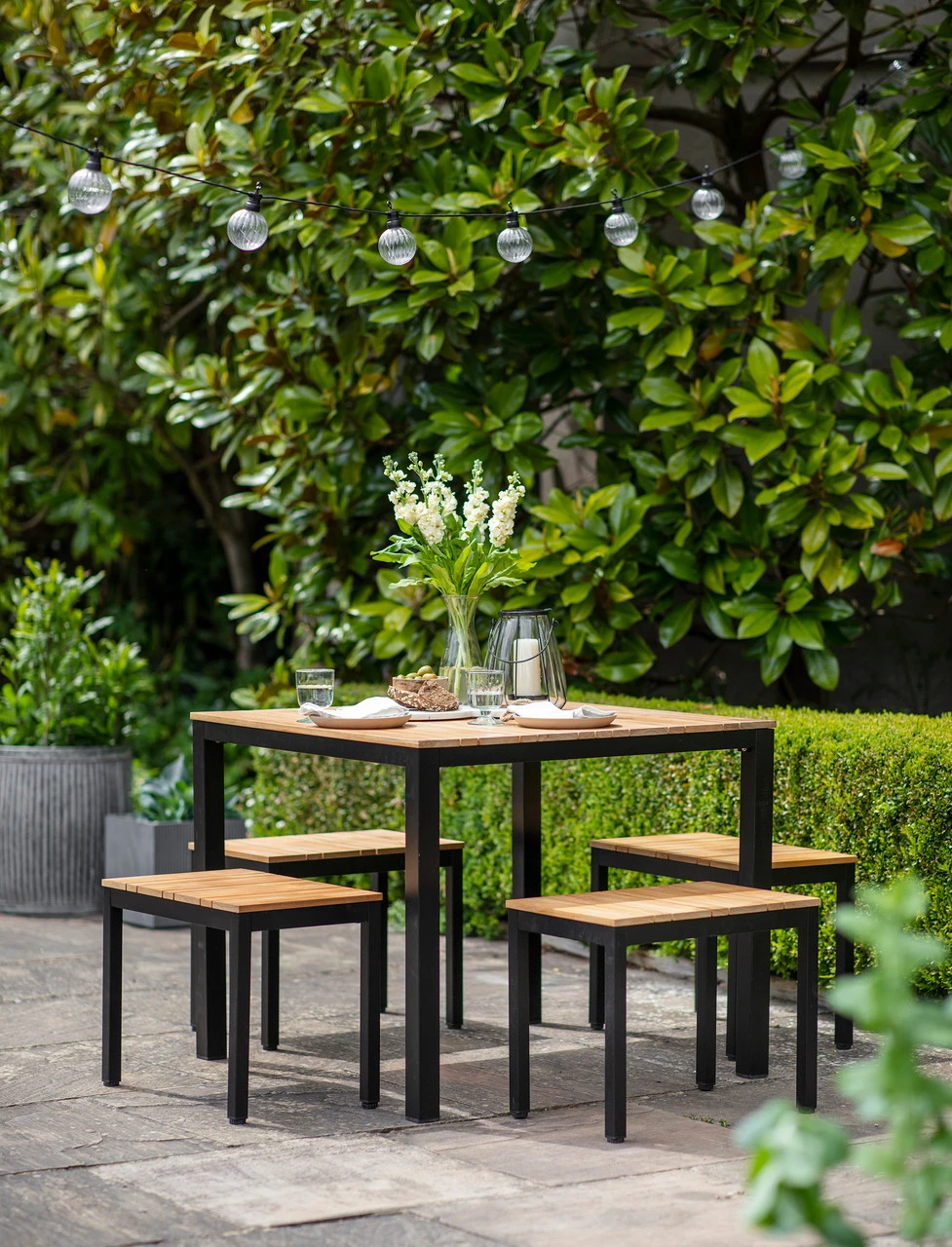 Cambridge Table And Stool Set 1 Cambridge Table And Stool Set