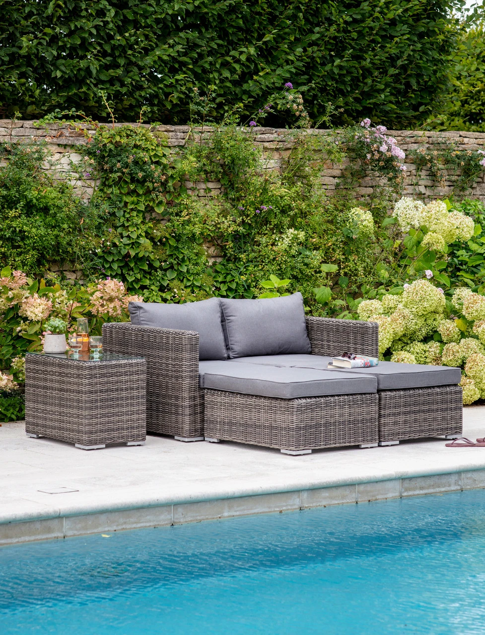 Selborne Double Lounger Set 4 Selborne Double Lounger Set - Image 4