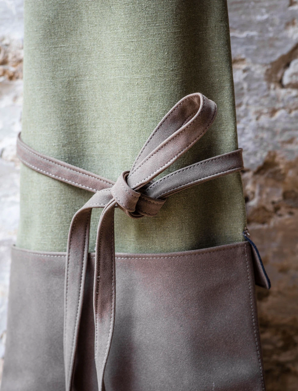 Garden Apron 2 Garden Apron - Image 2