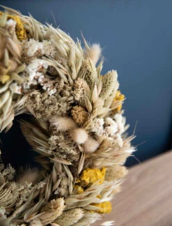 Hayfield Natural Dried Wreath -Garden Trading Store HDNW01 Portrait 5 21823.1692971178