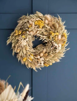Hayfield Natural Dried Wreath -Garden Trading Store HDNW01 Portrait 6 23950.1692971178