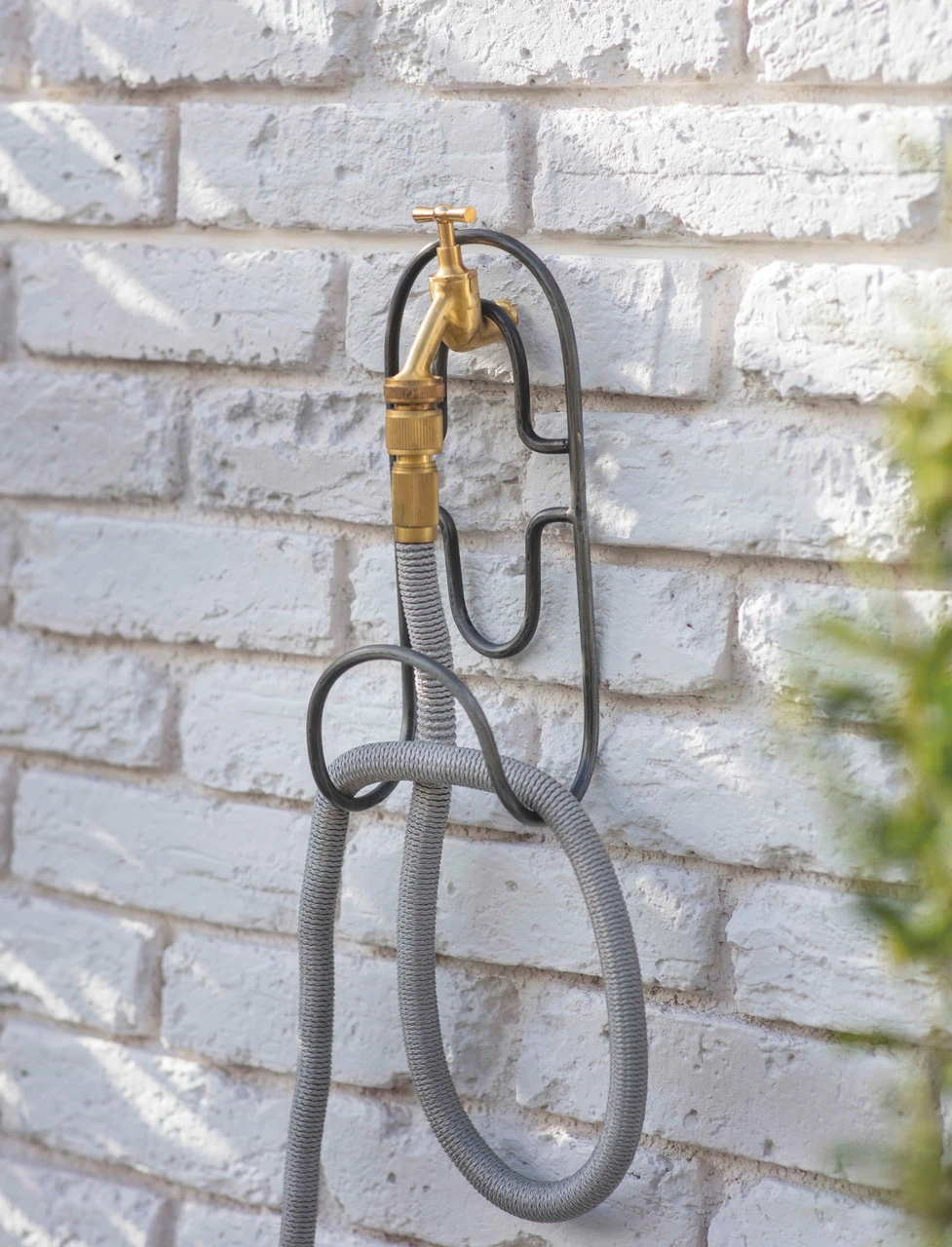 Farringdon Tap Hose Hanger 1 Farringdon Tap Hose Hanger