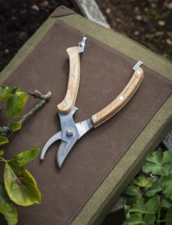 Hawkesbury Round Head Pruner