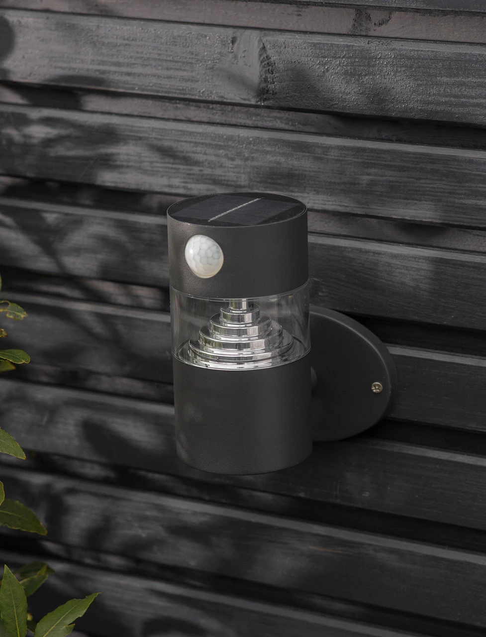 Putney Solar Single Wall Light 2 Putney Solar Single Wall Light - Image 2
