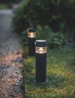 Putney Solar Path Light - Small 7 Putney Solar Path Light - Small -Garden Trading Store LAPU04 portrait 3 11071.1638472248