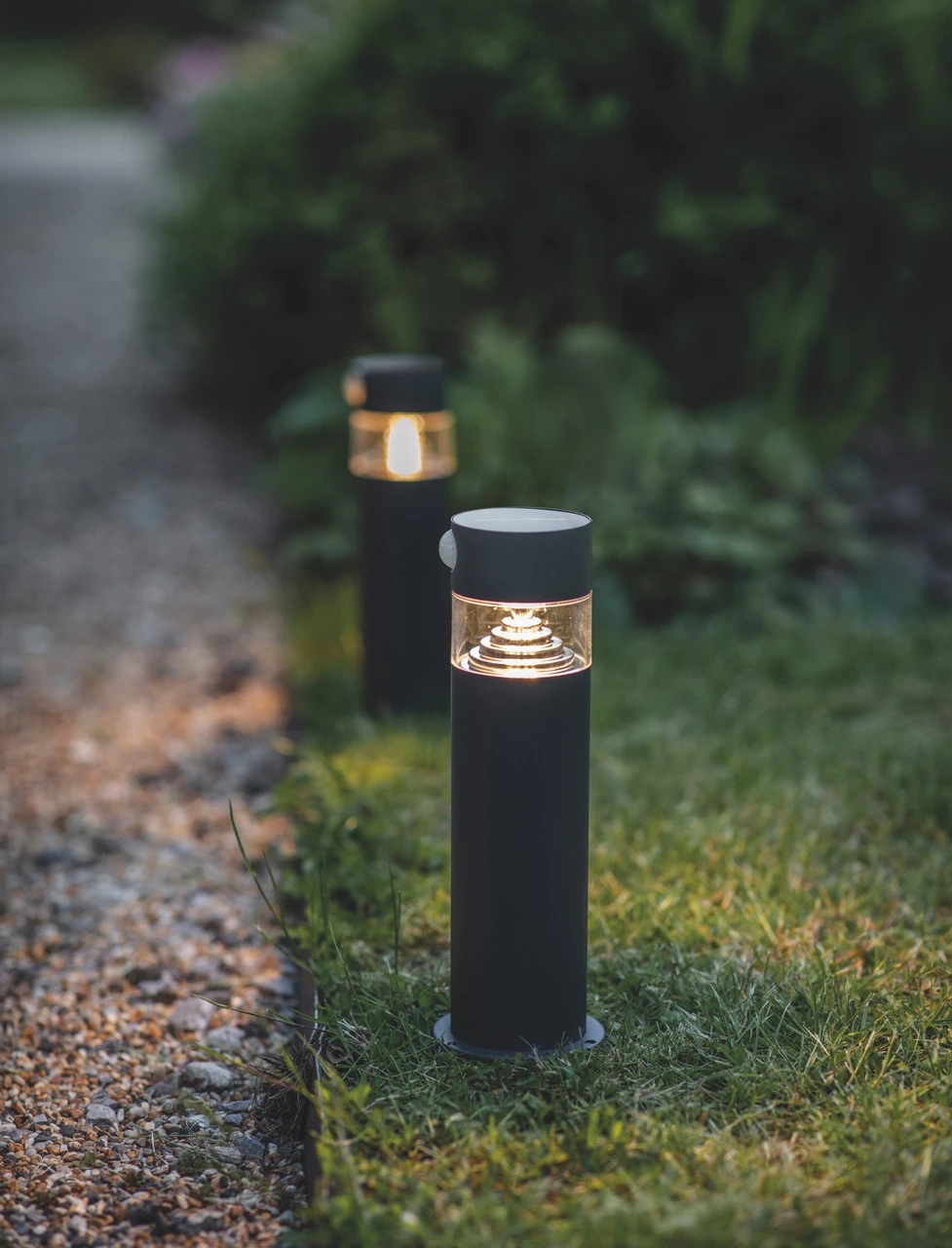 Putney Solar Path Light - Small 3 Putney Solar Path Light - Small - Image 3