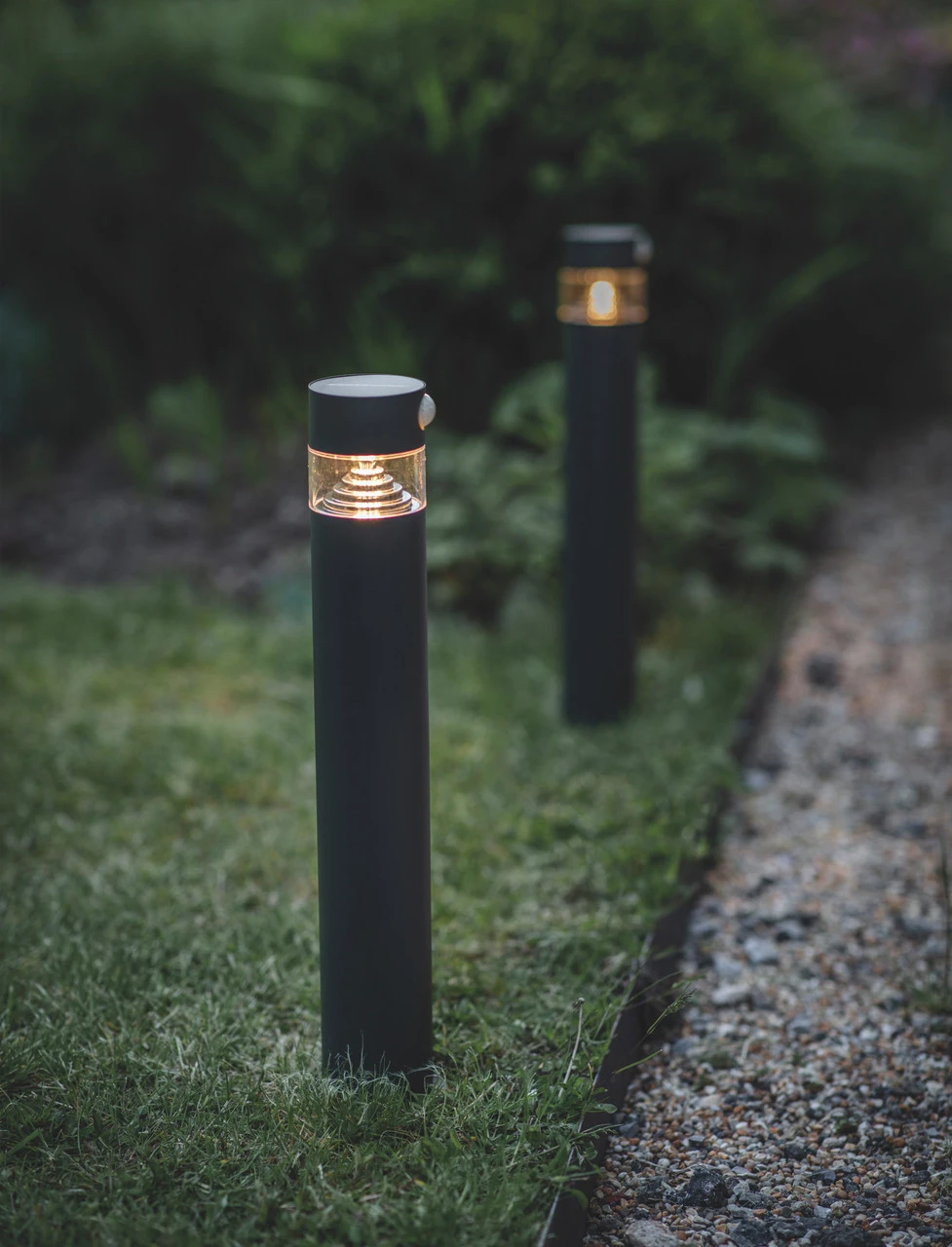 Putney Solar Path Light - Large 4 Putney Solar Path Light - Large - Image 4