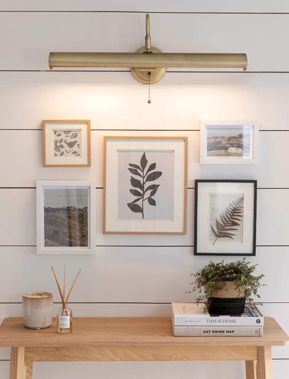 Welford Picture WallLight- Large 5 Welford Picture WallLight- Large - Image 5