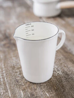 Enamel 1L Measuring Jug