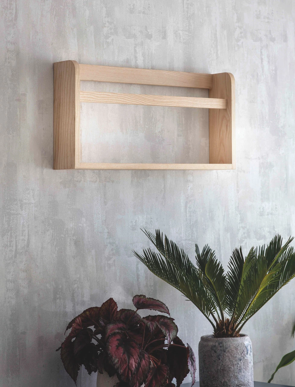 Ashwicke Magazine Rack 2 Ashwicke Magazine Rack - Image 2