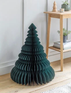 Maddox Tree - Forest Green -Garden Trading Store MTFG04 Portrait 01 98160.1667466684