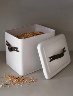Stowell Pet Bin - Small 12 Stowell Pet Bin - Small -Garden Trading Store PBCH03 Portrait 1 54120.1691417417