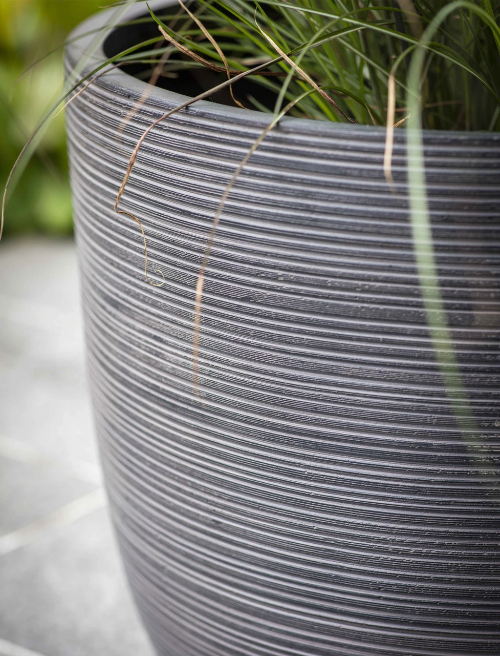 Rodborough Planter - 52cm 2 Rodborough Planter - 52cm - Image 2