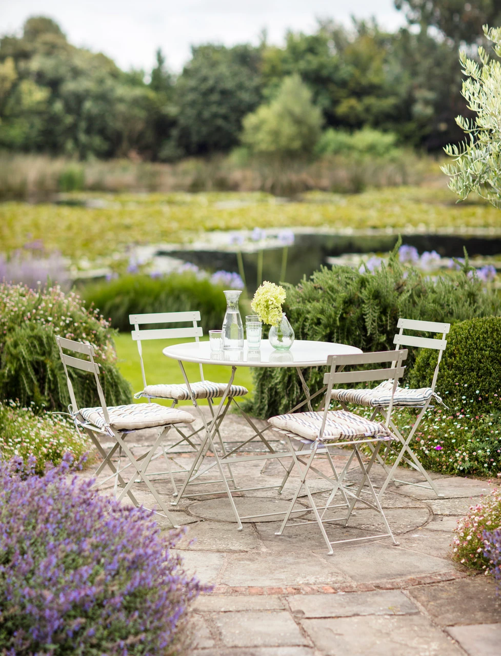 Rive Droite Bistro Set - Large - Clay 2 Rive Droite Bistro Set - Large - Clay - Image 2