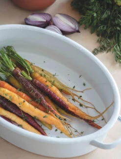 Enamel Roasting Dish - Oval -Garden Trading Store RDEN01 portrait 3 64492.1638479619