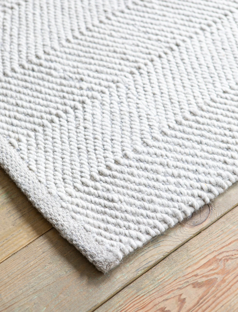 Ampney Rug - 90x150cm 2 Ampney Rug - 90x150cm - Image 2