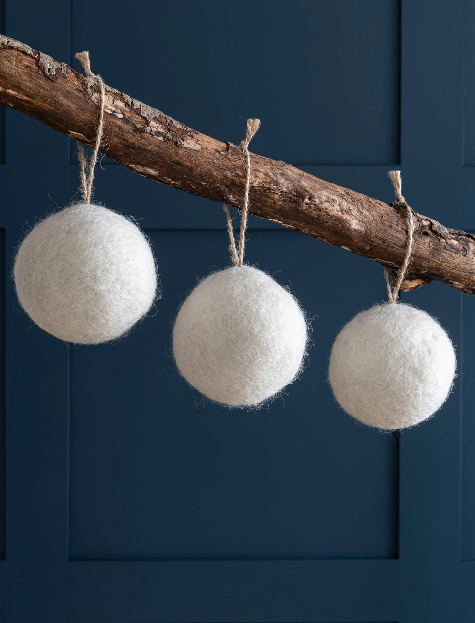Set Of 3 Southwold Round Baubles - Warm White 1 Set Of 3 Southwold Round Baubles - Warm White