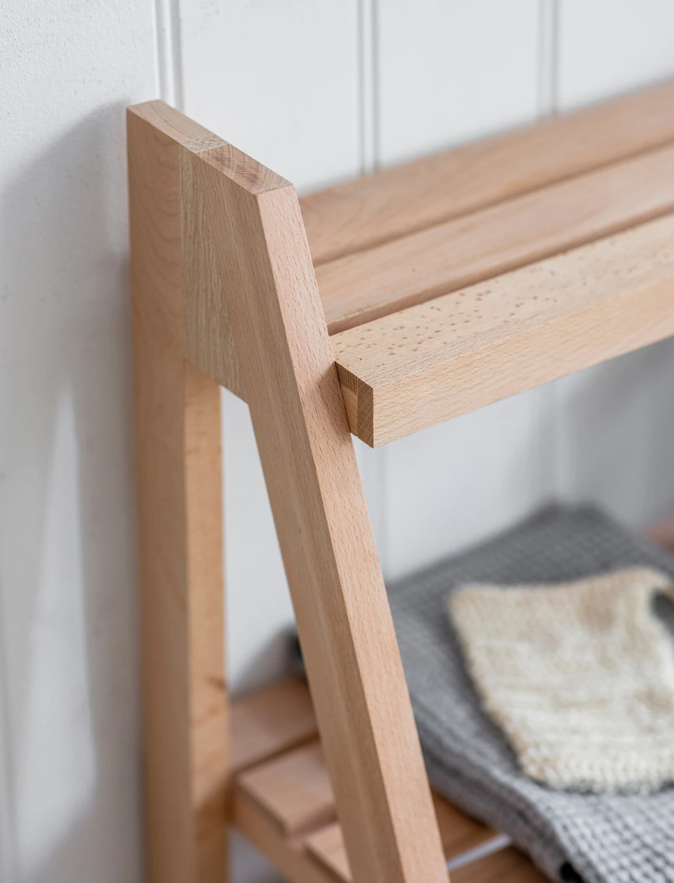 Southbourne Shelf Ladder - Small 2 Southbourne Shelf Ladder - Small - Image 2