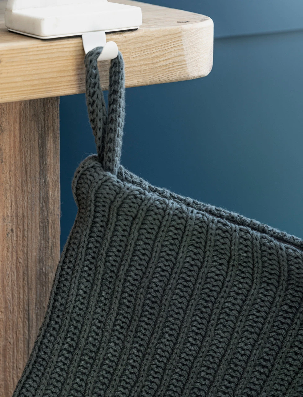 Orford Stocking - Thistle Green 2 Orford Stocking - Thistle Green - Image 2