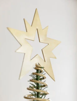 Salford Tree Topper -Garden Trading Store TTBR01 portrait 2 77750.1667907029